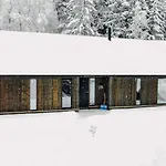 Modern Mountain - Sauna - 5 Bedrooms - Sleeps For 10 *