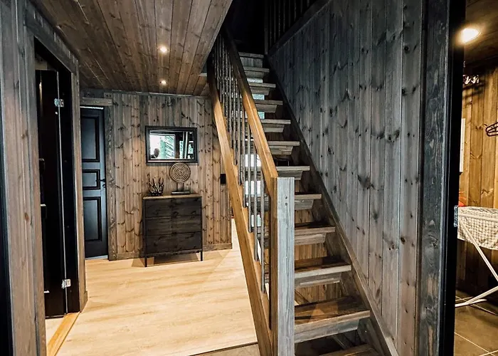 Modern Mountain - Sauna - 5 Bedrooms - Sleeps For 10 Дом отдыха *