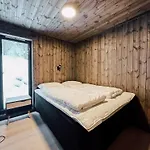 Modern Mountain - Sauna - 5 Bedrooms - Sleeps For 10 Holiday home *