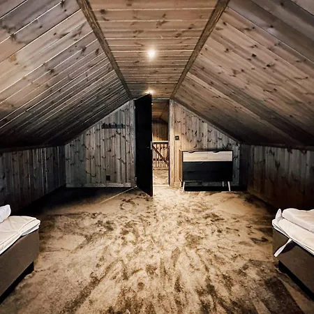 Modern Mountain - Sauna - 5 Bedrooms - Sleeps For 10 *