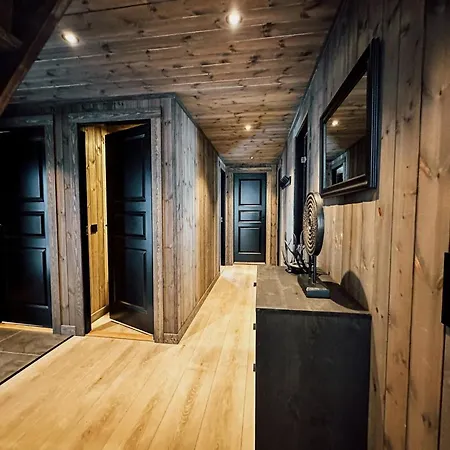 Modern Mountain - Sauna - 5 Bedrooms - Sleeps For 10 Torpo