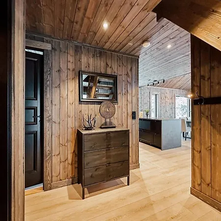 Modern Mountain - Sauna - 5 Bedrooms - Sleeps For 10 Holiday home *